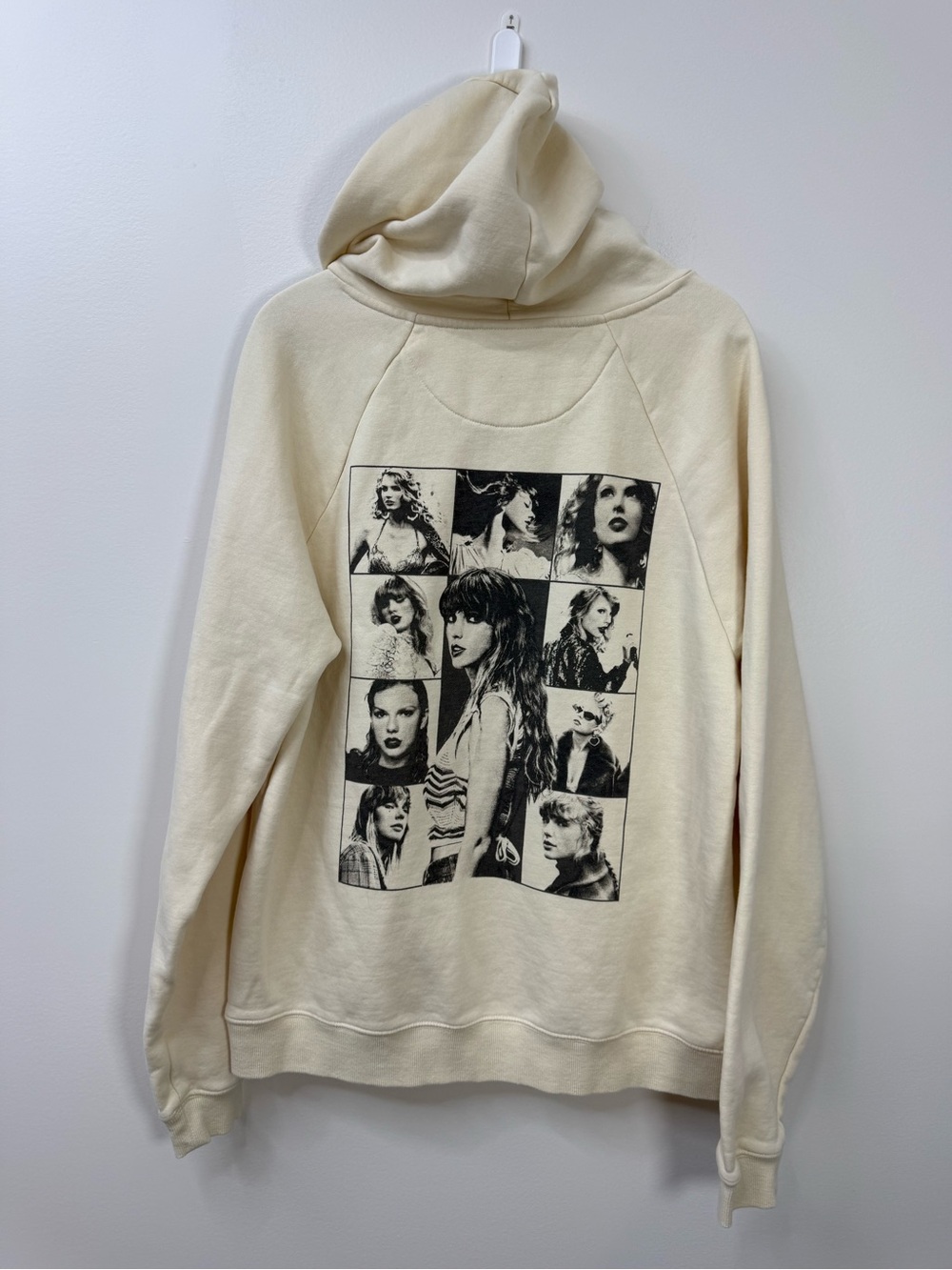 Taylor Swift The Eras Tour Beige
Pullover Hoodie with Photo Collage size S - Picture 4 of 11
